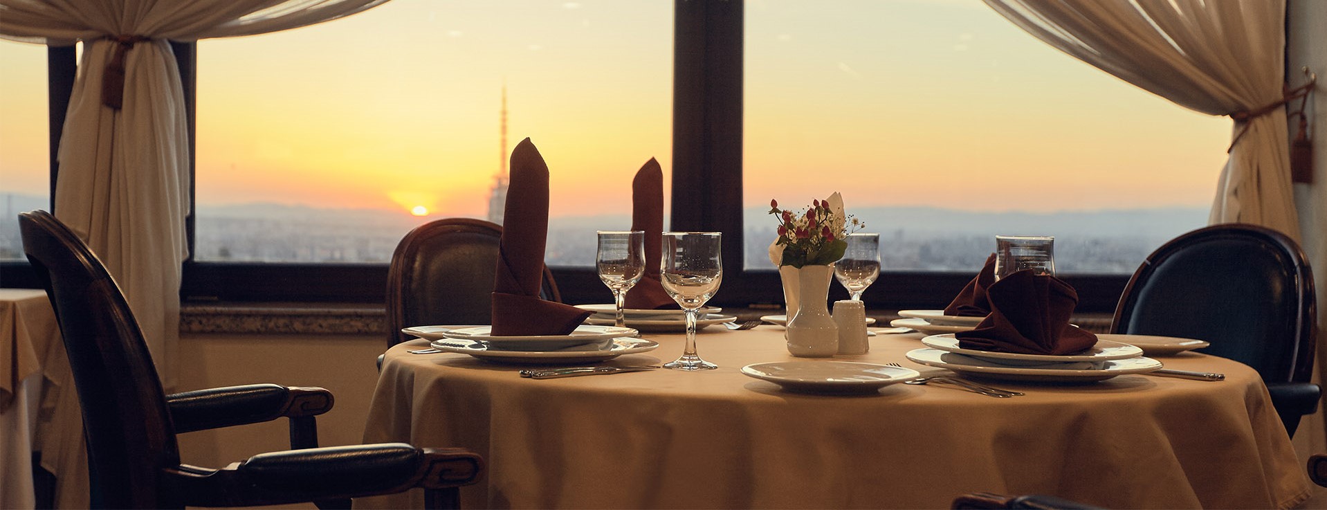 PHM Panorama restaurant, Sunset